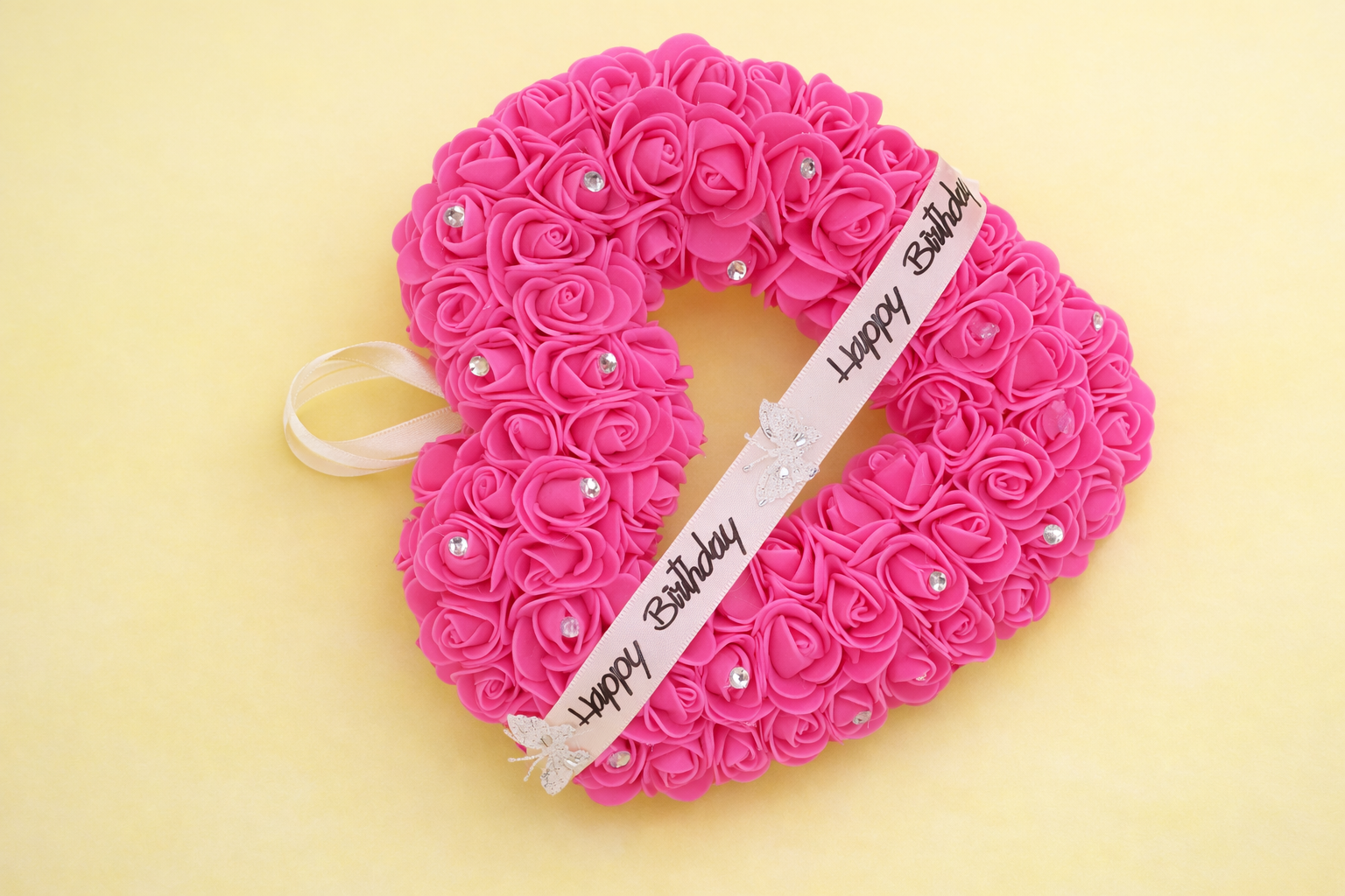 yellowbackground pink heart